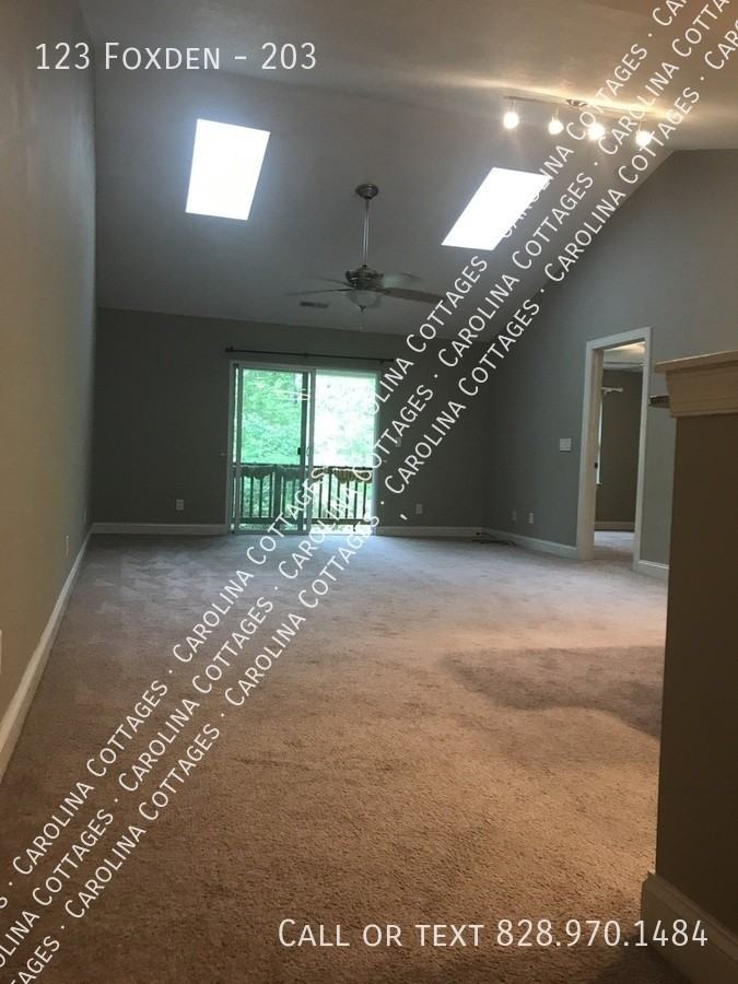 123 Foxden Dr #203 - Photo 5 of 18