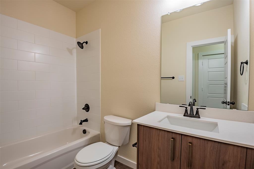 645 Blackland Dr #645 - Photo 4 of 23