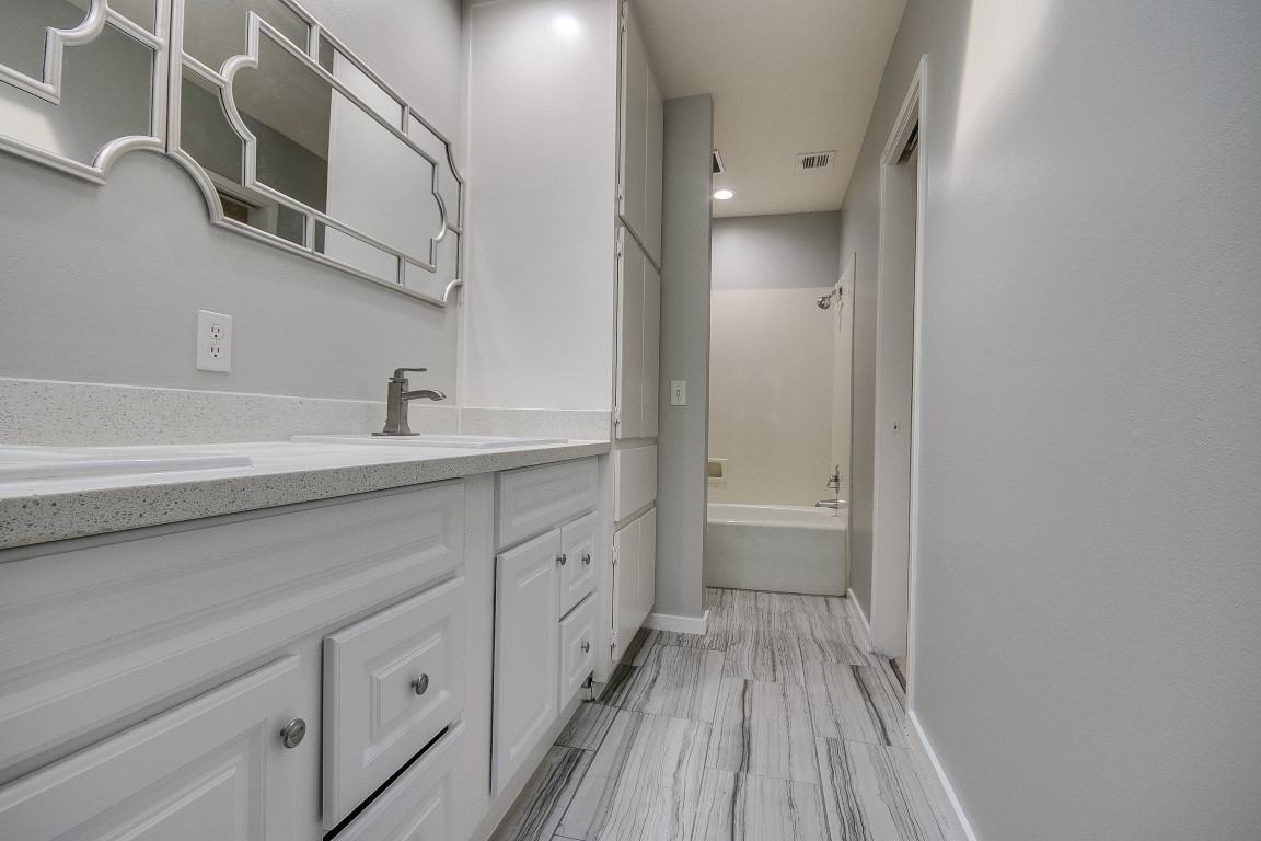 923 Cranberry Hill Ct #923 - Photo 3 of 50