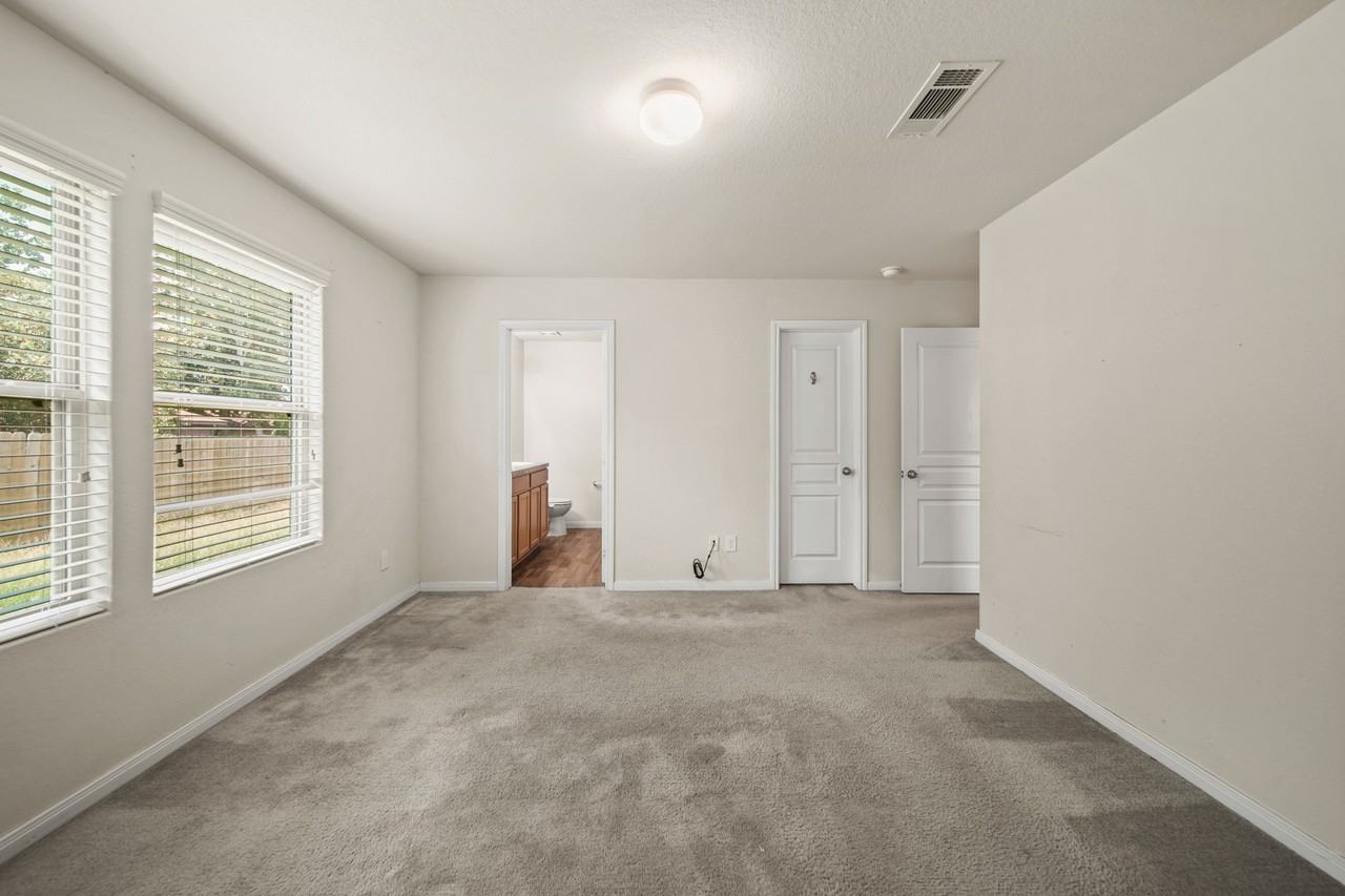 2638 Bedrock Ln #2638 - Photo 2 of 26