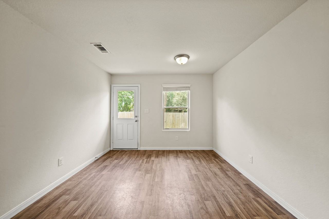 2638 Bedrock Ln #2638 - Photo 5 of 26