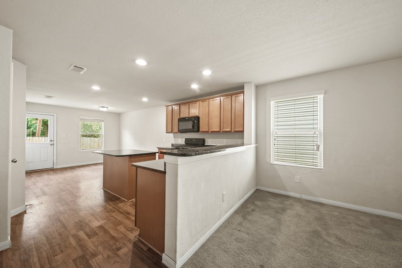 2638 Bedrock Ln #2638 - Photo 6 of 26