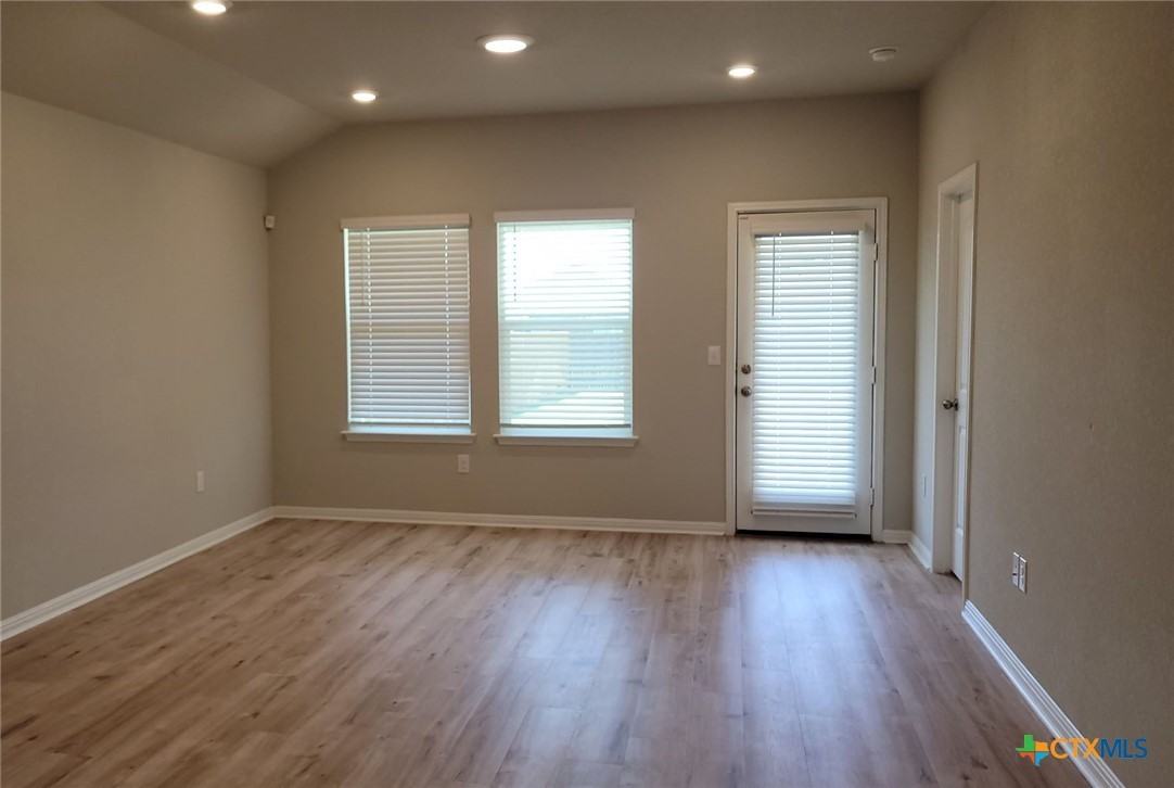 417 Shiner Ln #417 - Photo 2 of 21