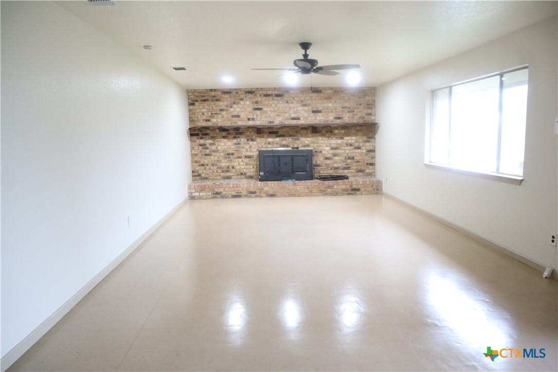 707 Old Seguin Luling Rd #707 - Photo 4 of 18