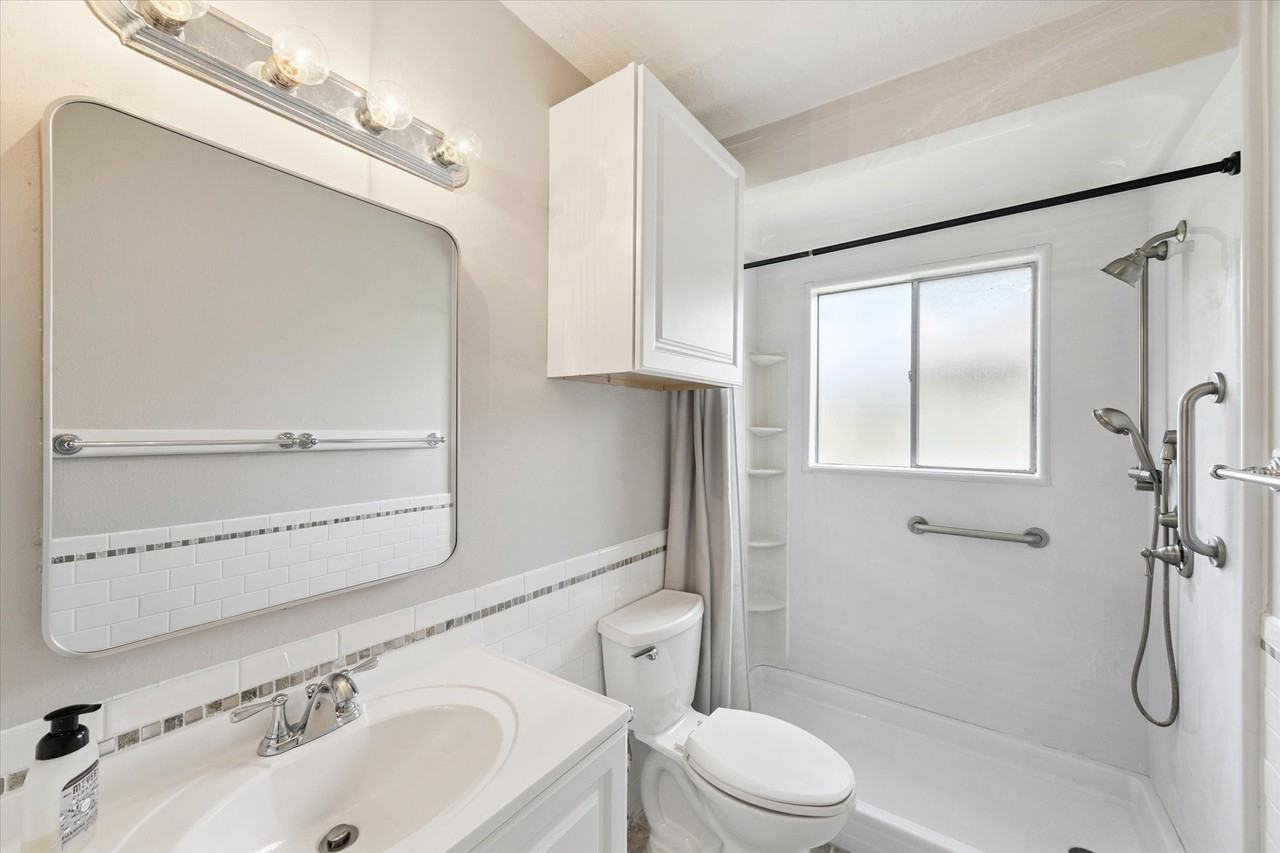 108 Annette Ln #108 - Photo 6 of 11