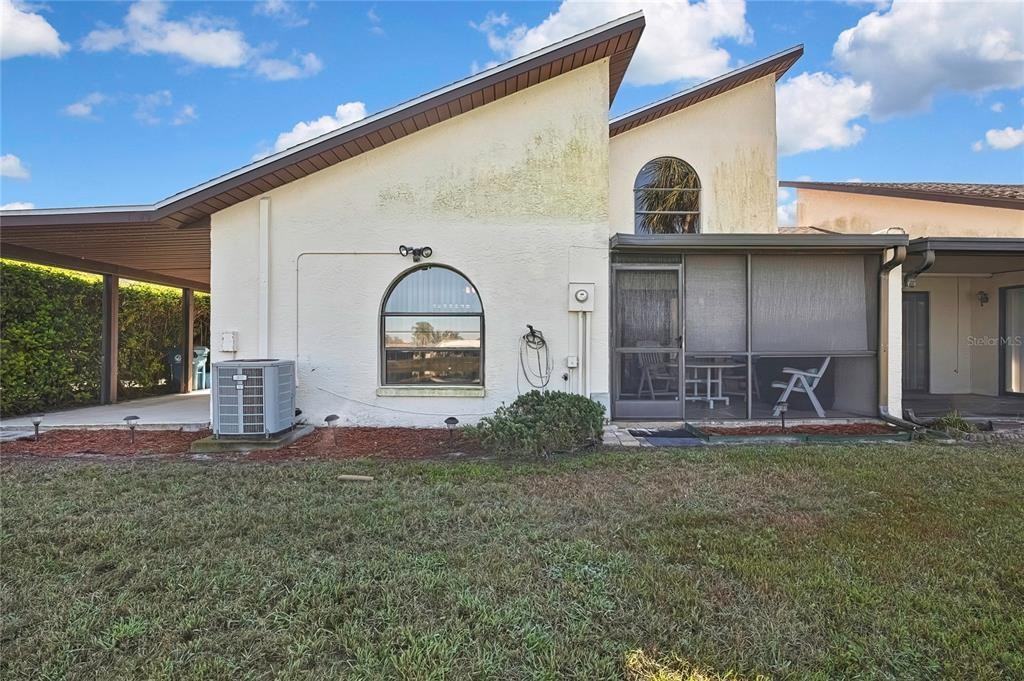 9135 Lingrove Rd #9135 - Photo 6 of 38