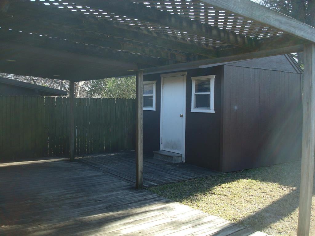 615 E Renfro St #615 - Photo 7 of 9