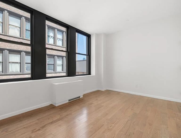 Park Row #23C - Photo 3 of 4