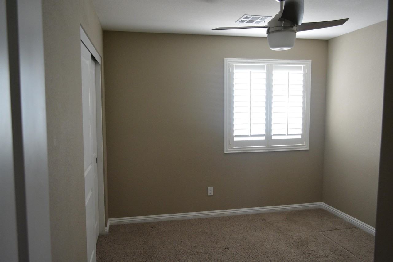 3013 Camino Sereno Ave #1 - Photo 5 of 22