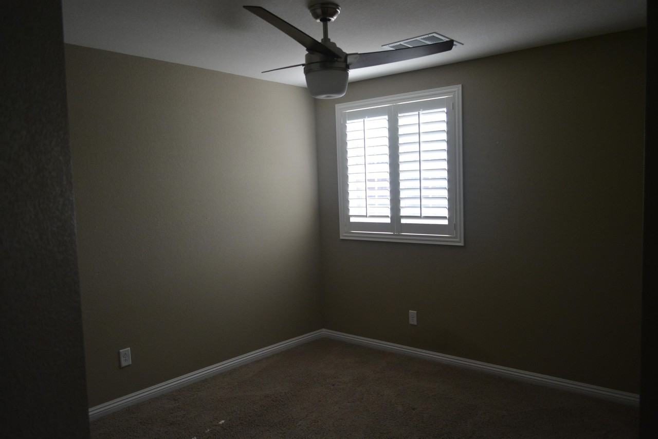 3013 Camino Sereno Ave #1 - Photo 7 of 22