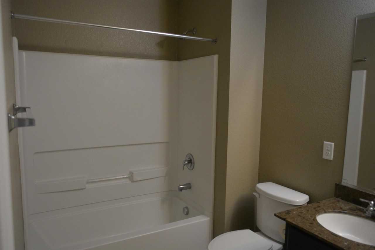 3013 Camino Sereno Ave #1 - Photo 4 of 22