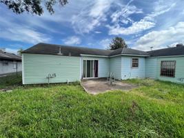 featured image of 5942 Ridgeway Dr #5942