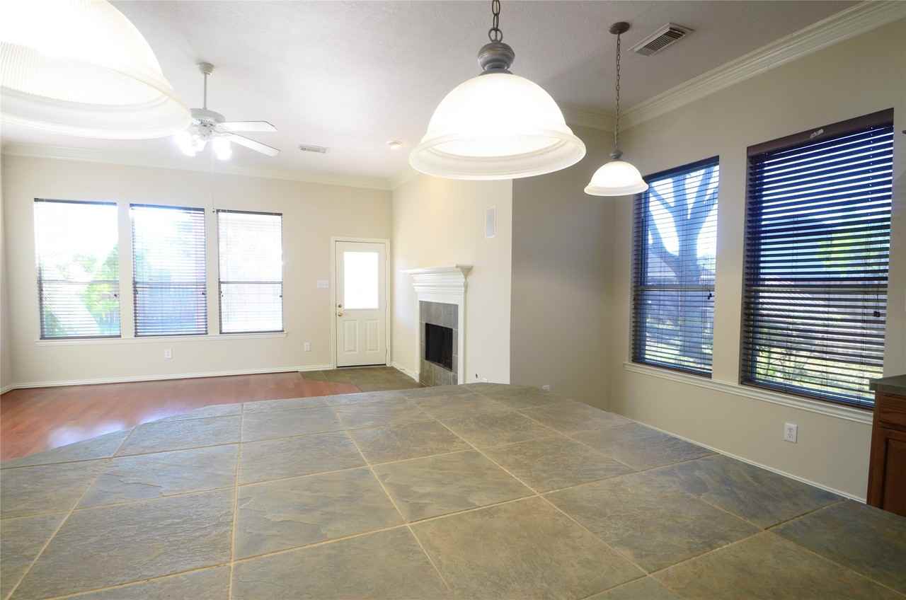 5702 Fleethaven Ct #5702 - Photo 5 of 39