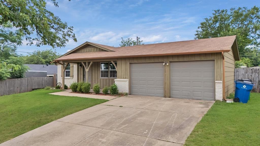 824 E Prairie View Rd #824