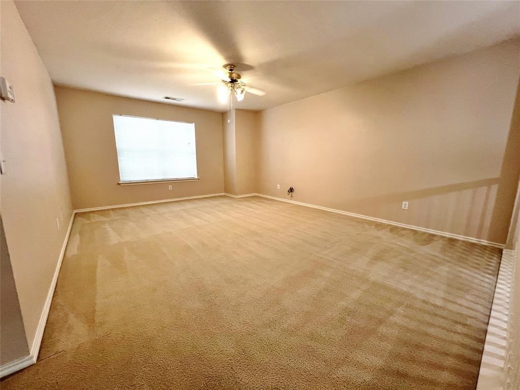 1502 Nightingale Ln #1502 - Photo 5 of 13