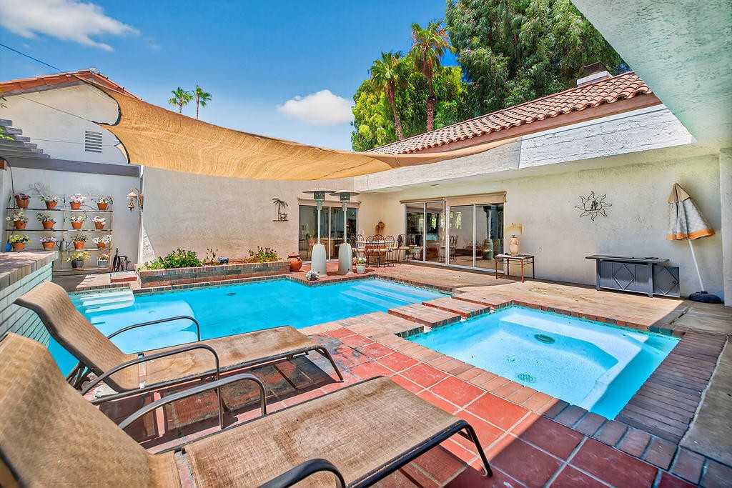 79090 Barwick Pl #79090 - Photo 3 of 30