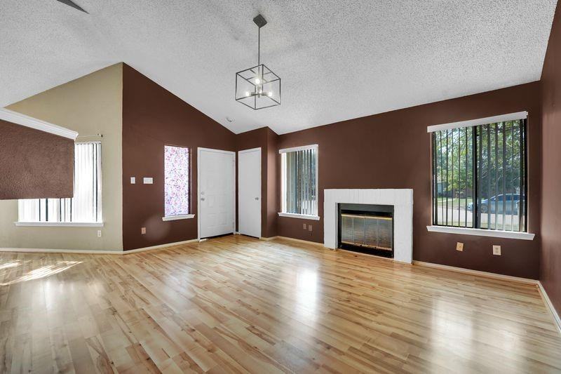 1105 Cloudcrest Ct #1105 - Photo 6 of 17