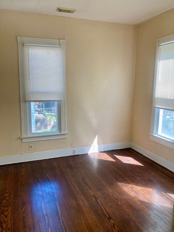 3523 Avenue L #3523FRONT - Photo 5 of 17