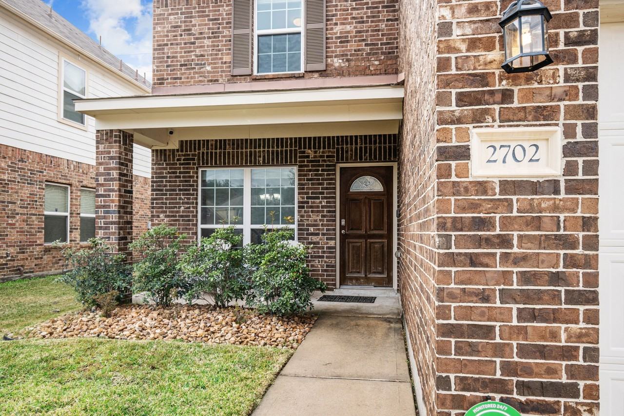 2702 Elm Crossing Trl #2702 - Photo 2 of 21