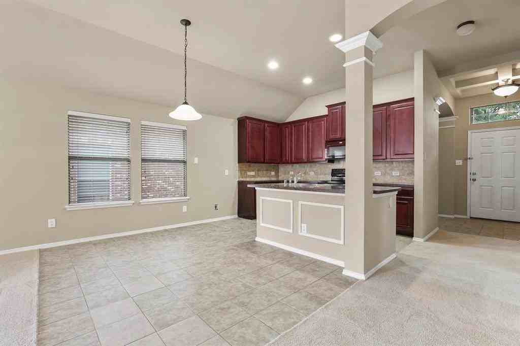 5121 Blackwood Dr #5121 - Photo 3 of 16