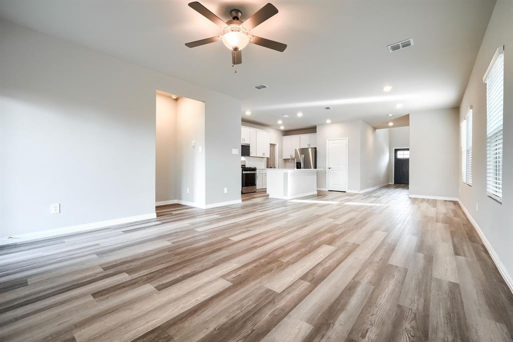 620 Hemingway Lane #620 - Photo 6 of 27