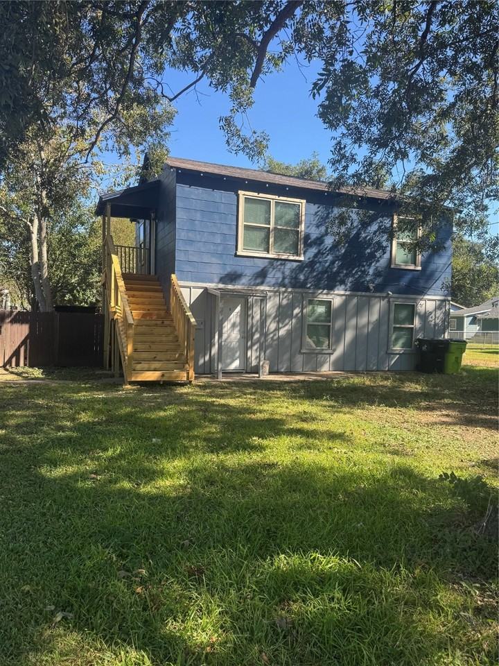 1747 5th St #1747AB - Photo 7 of 28