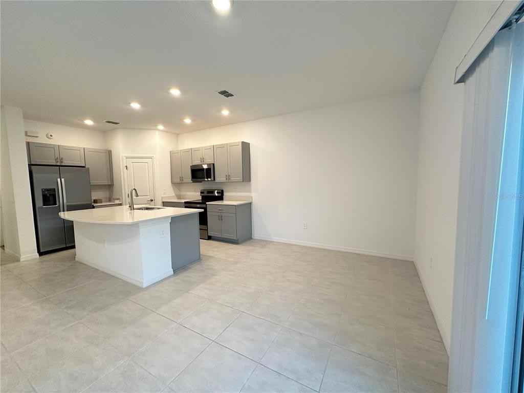 2207 Portrait St #2207 - Photo 2 of 28