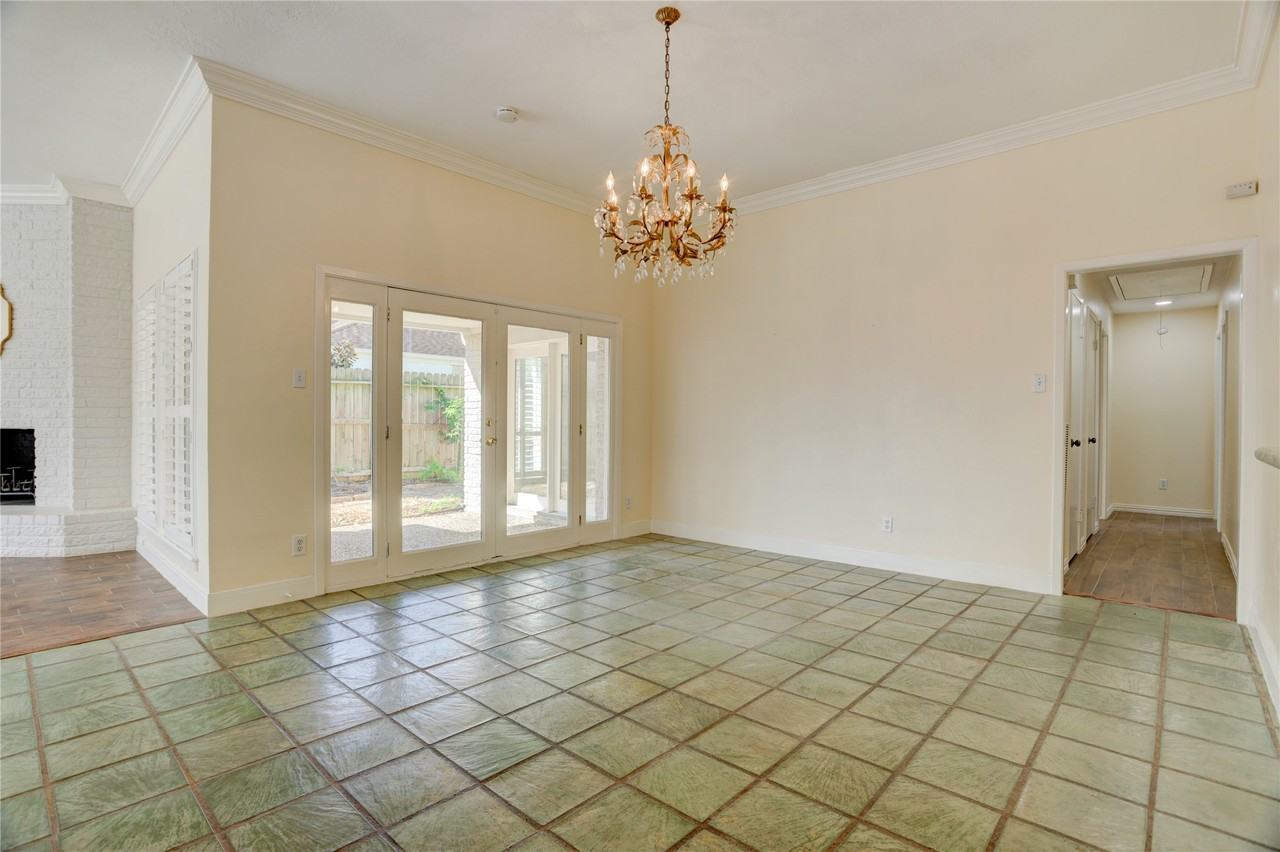 15 Bendwood Dr #15 - Photo 6 of 27