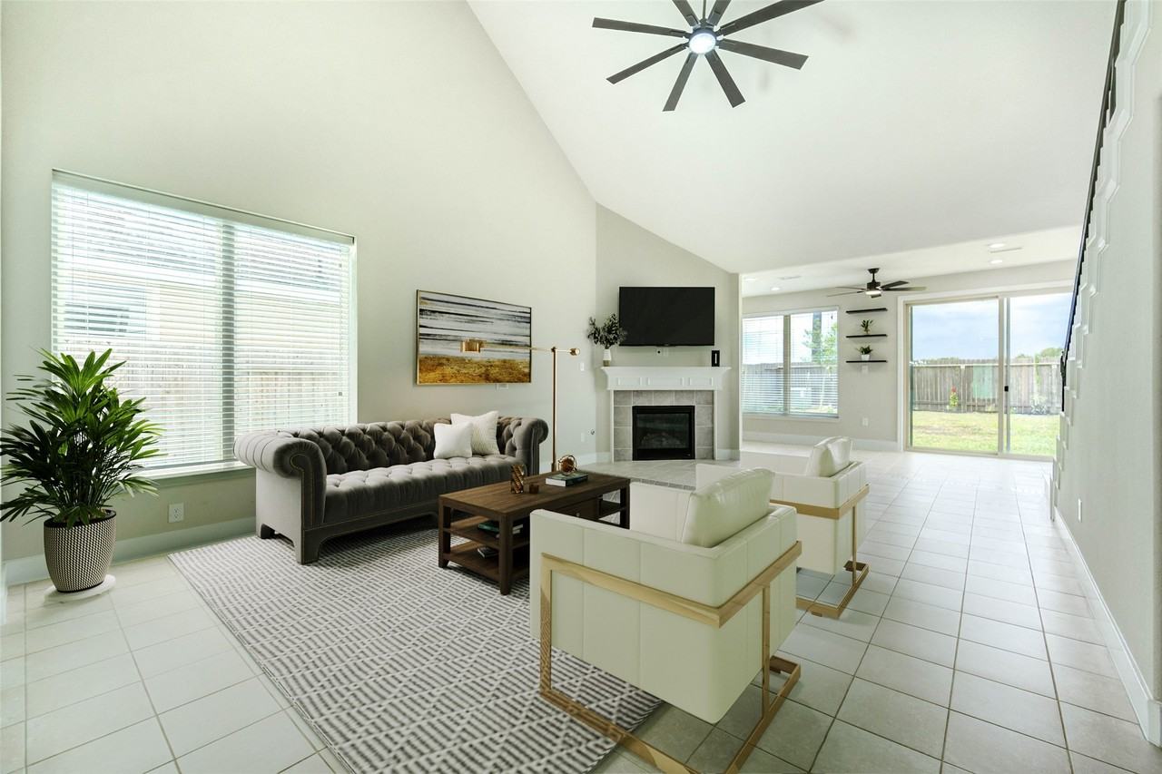 5435 Baronet Dr #5435 - Photo 4 of 40