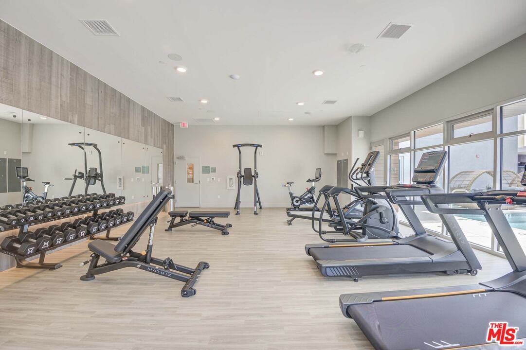 160 S Ventura Ave #160-160401 - Photo 4 of 18