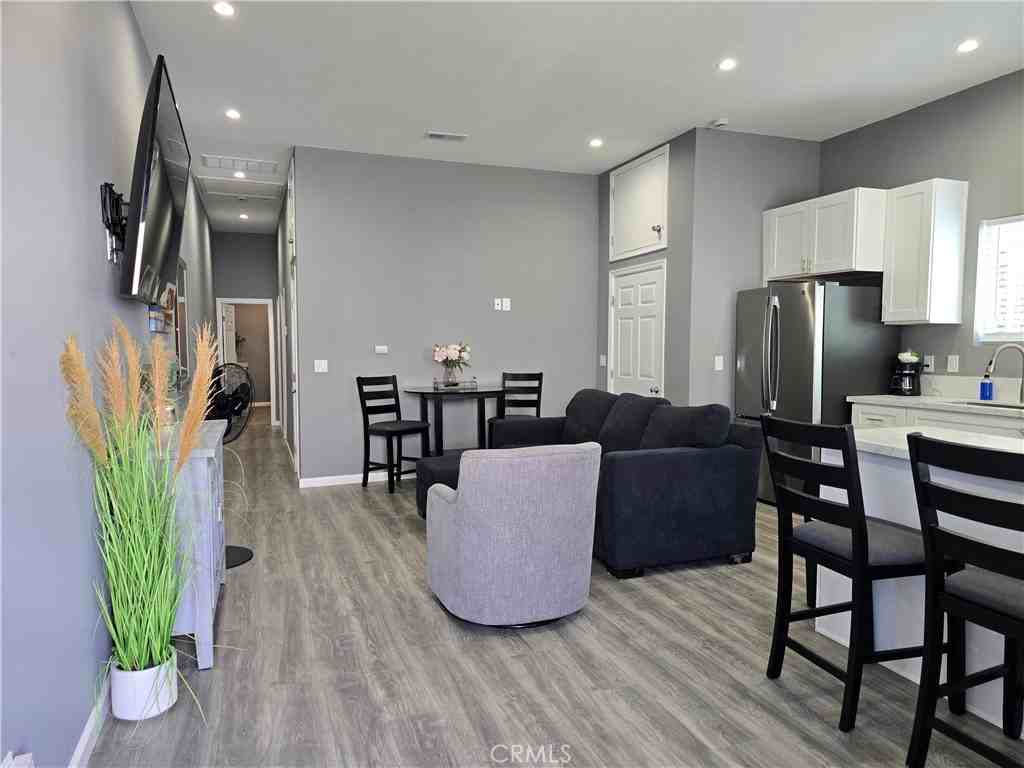 3175 K St #3175 - Photo 4 of 17