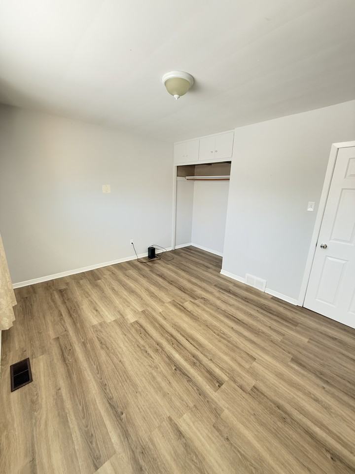 Perth Ave - Photo 5 of 14