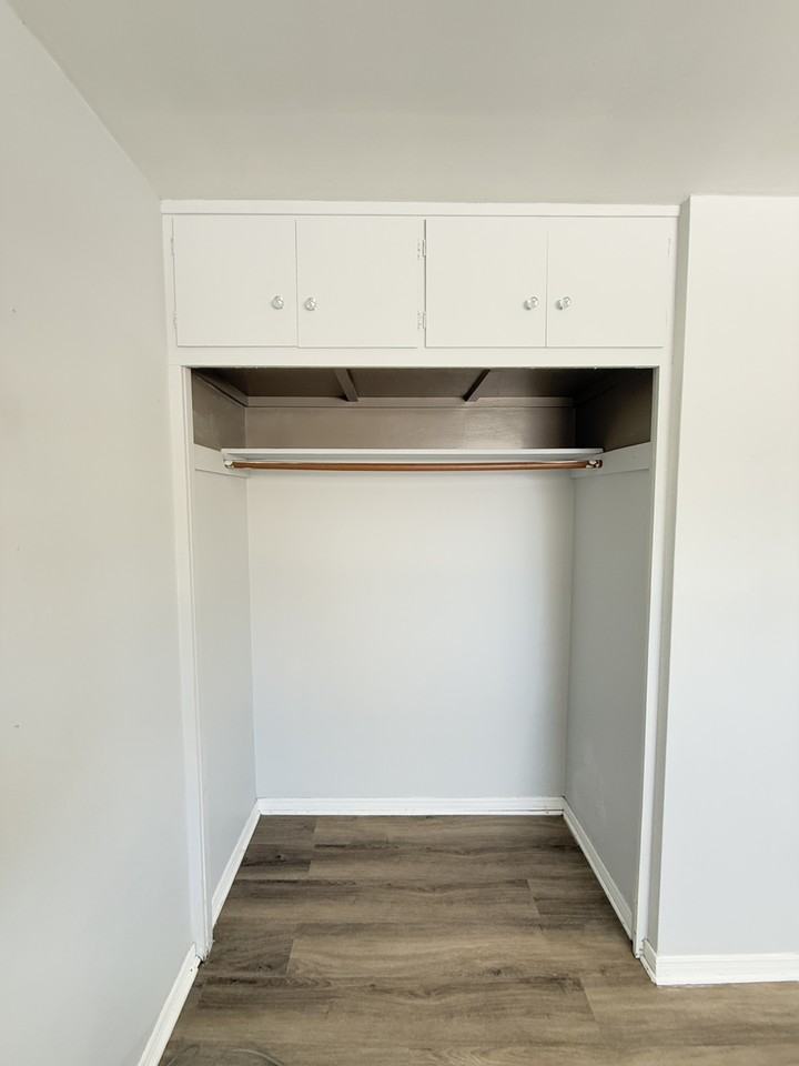 Perth Ave - Photo 7 of 14