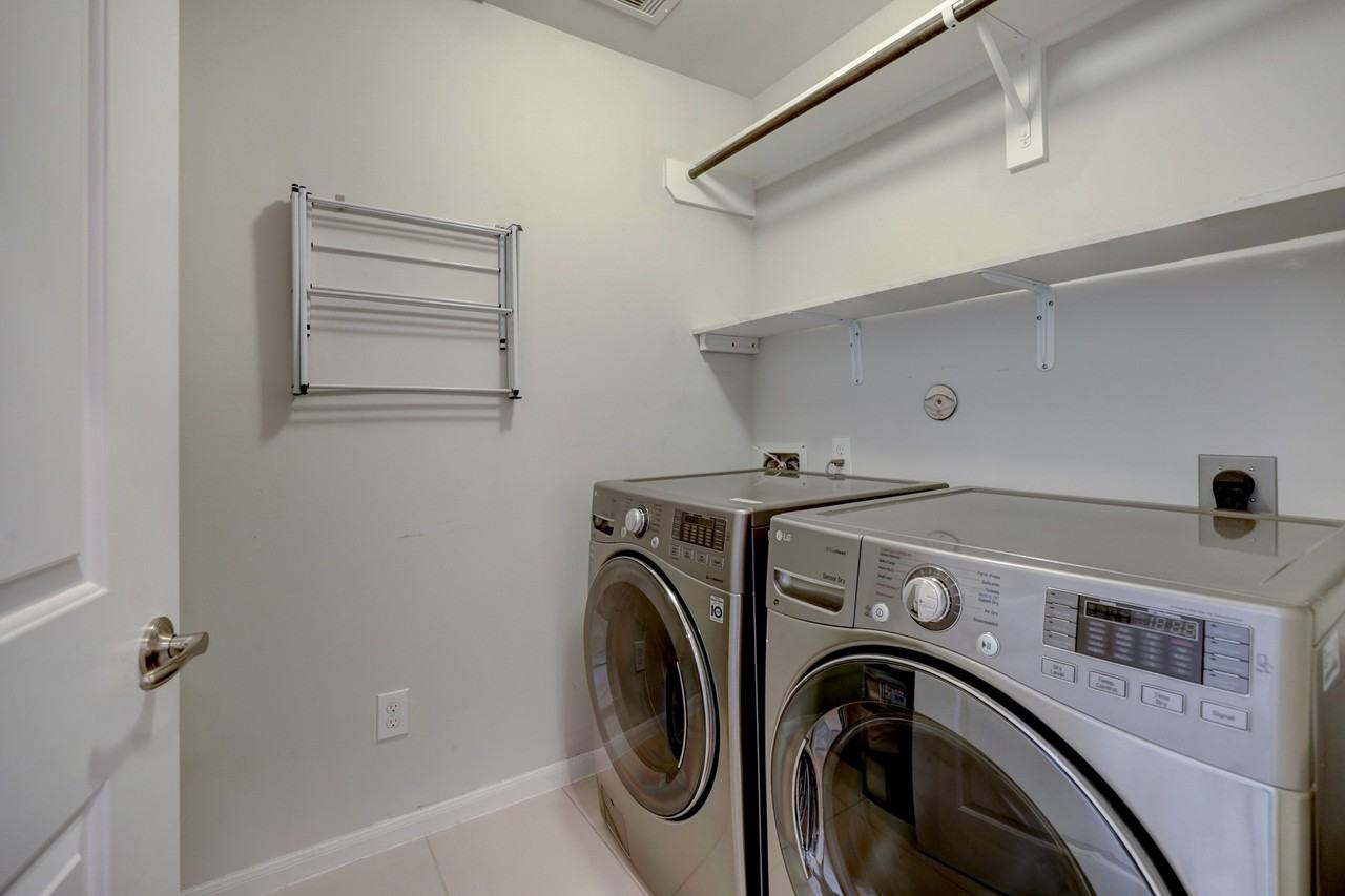 2231 Chenevert St #2231 - Photo 7 of 26