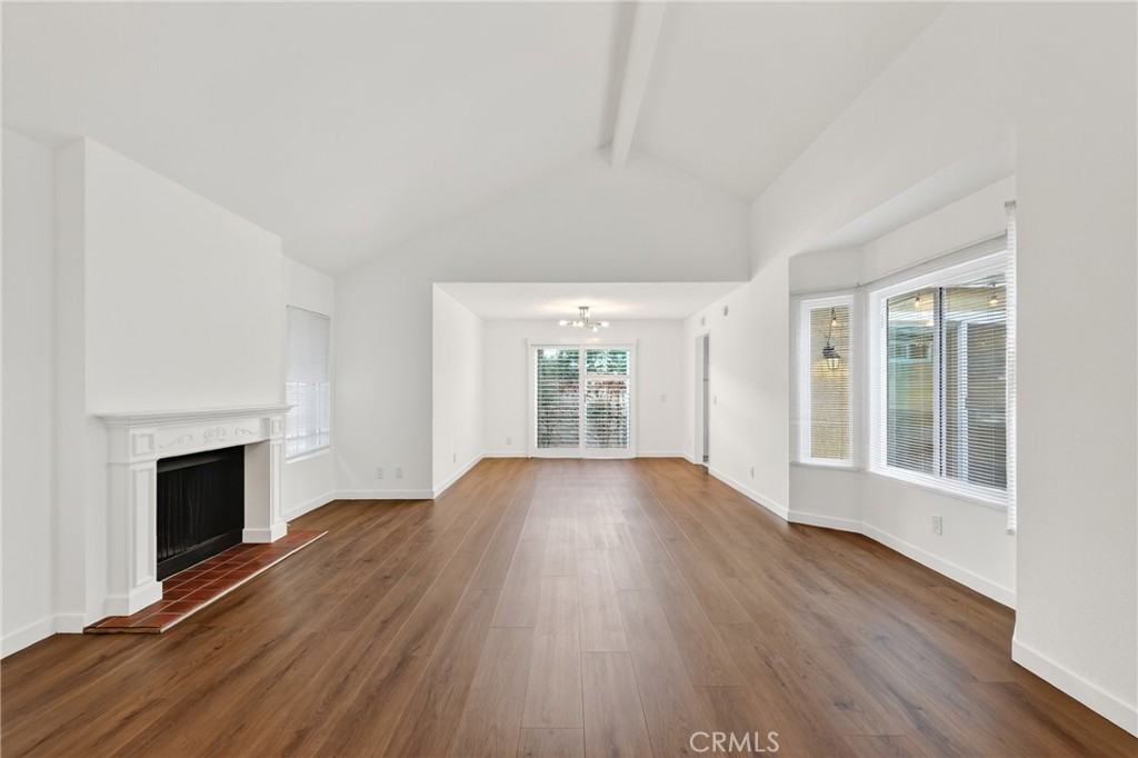 5 Oakgrove #5-45 - Photo 3 of 34