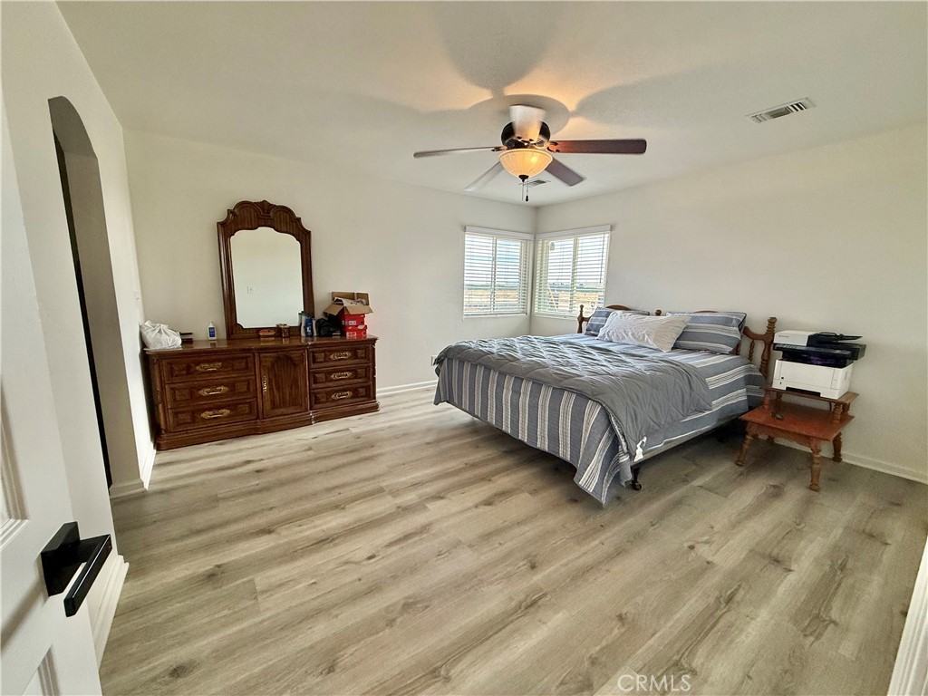 45105 73rd St W #45105