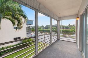 featured image of 180 Flanders C #180