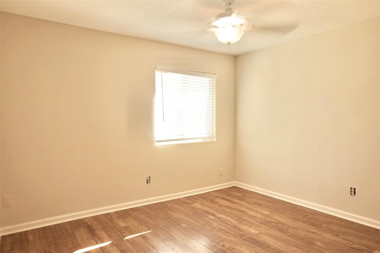 12603 Ashford Meadow Dr #12603D - Photo 3 of 21