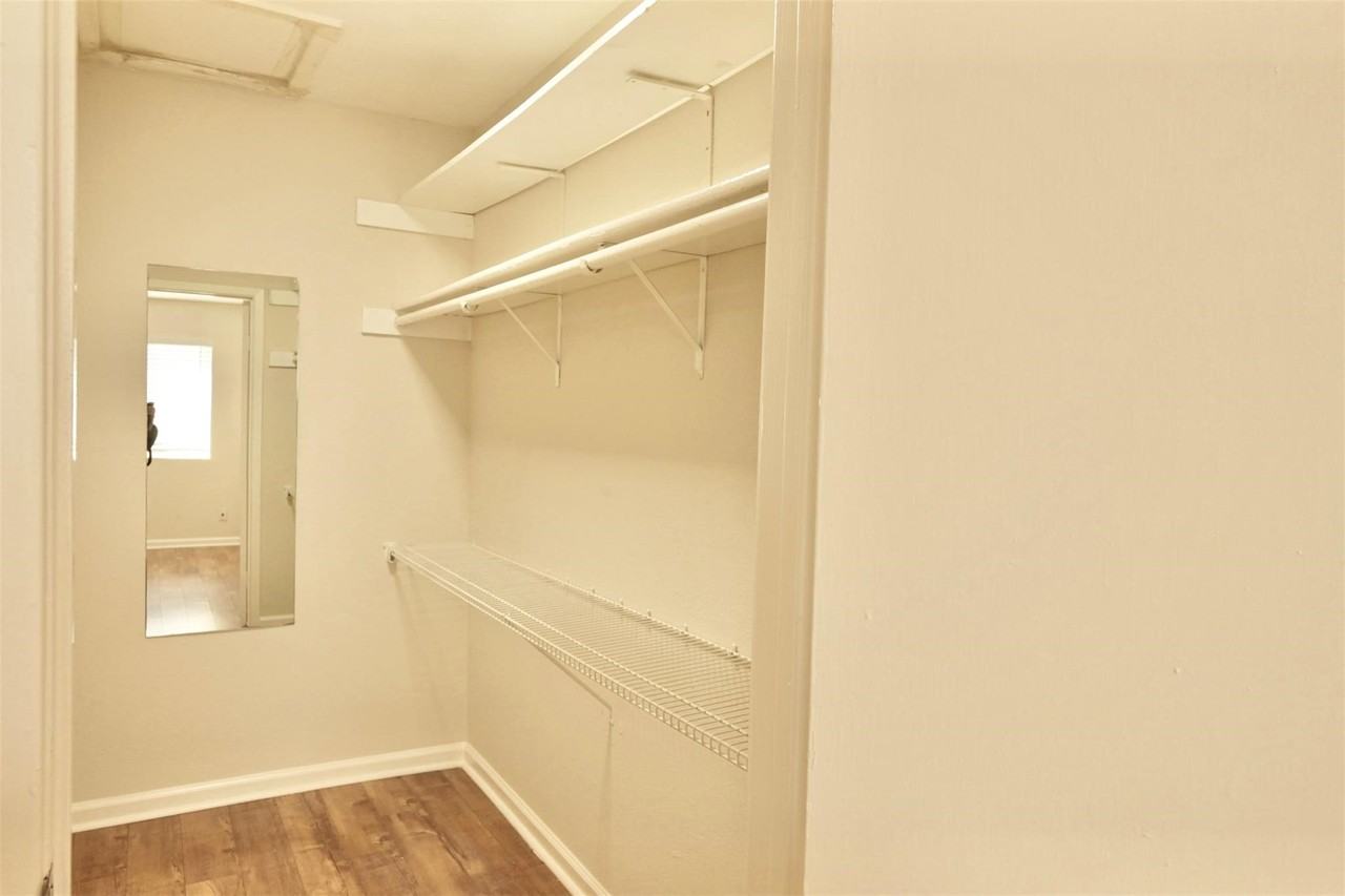 12603 Ashford Meadow Dr #12603D - Photo 4 of 21