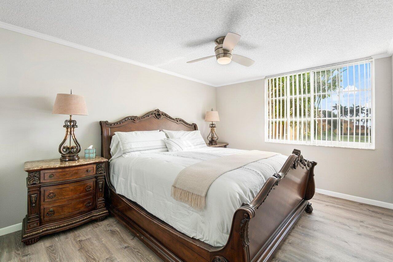 135 Yacht Club Way #135-204 - Photo 5 of 36