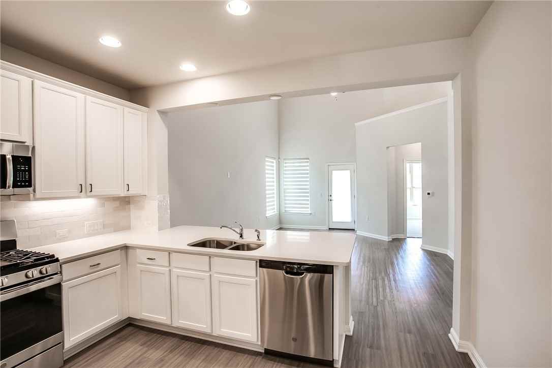 701 Durness Dr #701 - Photo 5 of 25