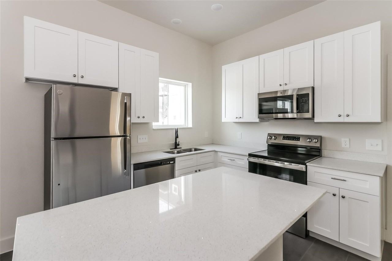 3726 Bellfort St #3726I3 - Photo 5 of 13