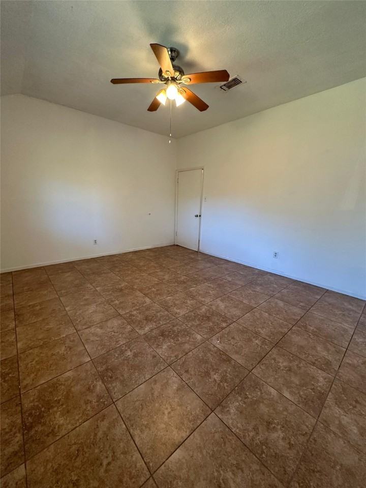 6603 Readsland Ln #6603 - Photo 5 of 20