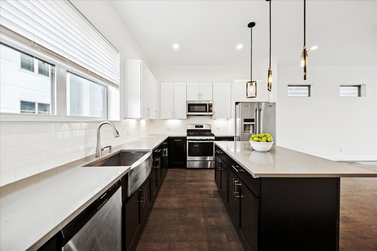 2612 Bastrop St #2612 - Photo 7 of 25