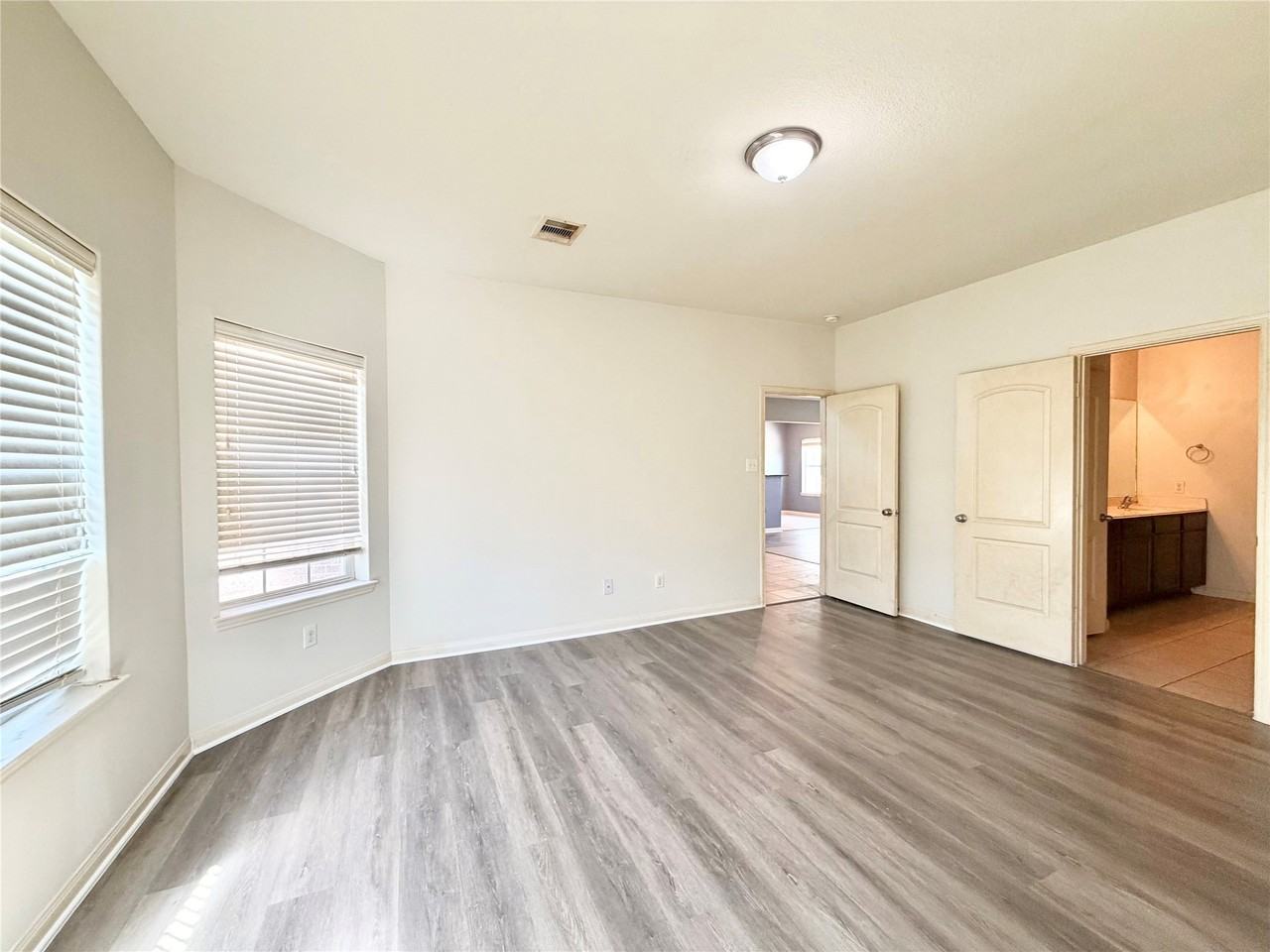 4211 Jana Ln #4211 - Photo 5 of 13