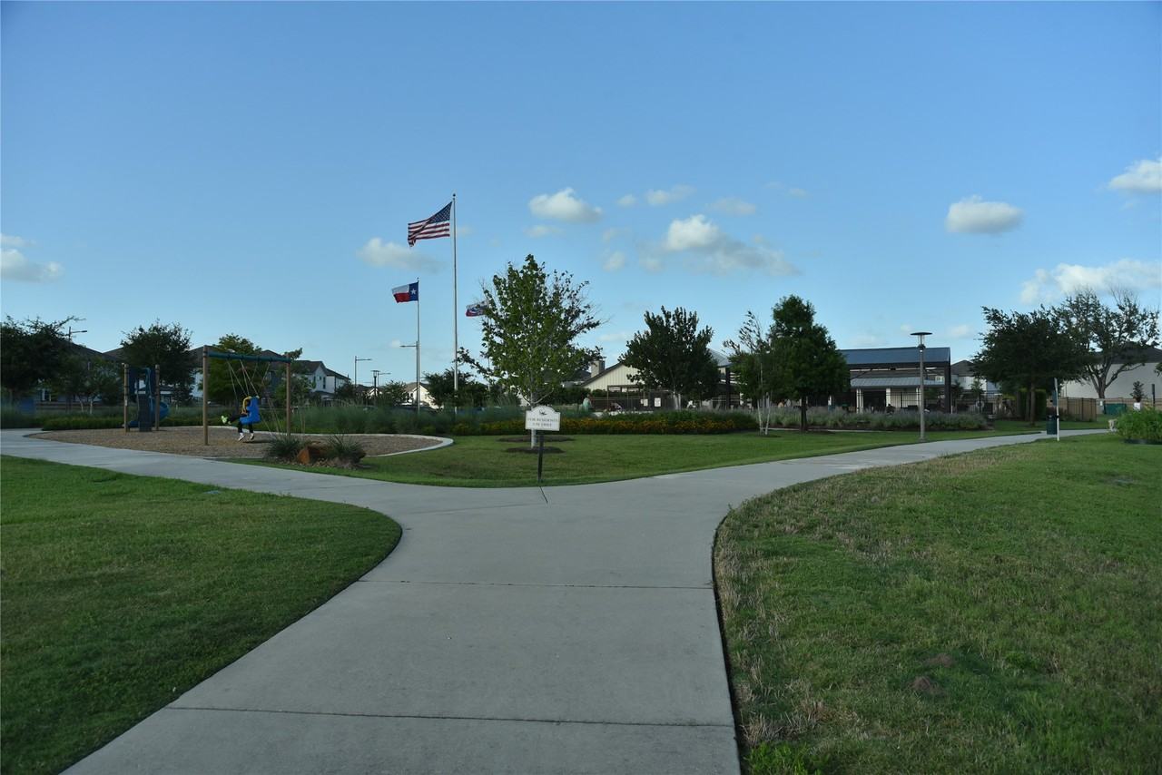 9907 Smokehouse Silo Ln #9907 - Photo 6 of 26