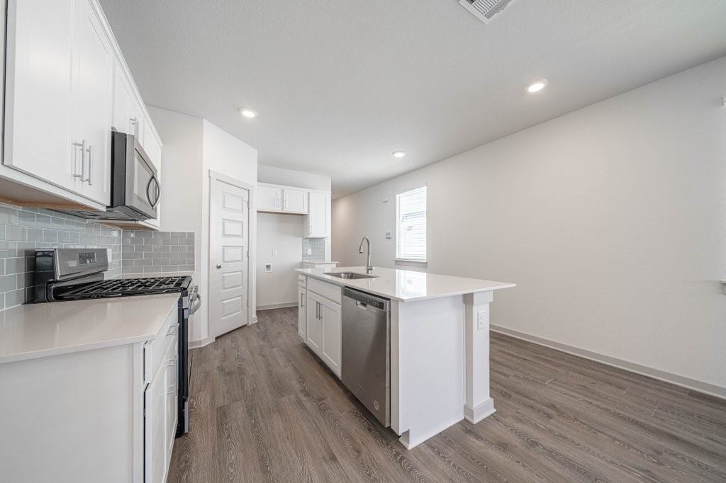 225 New Hampton Way #225 - Photo 2 of 34