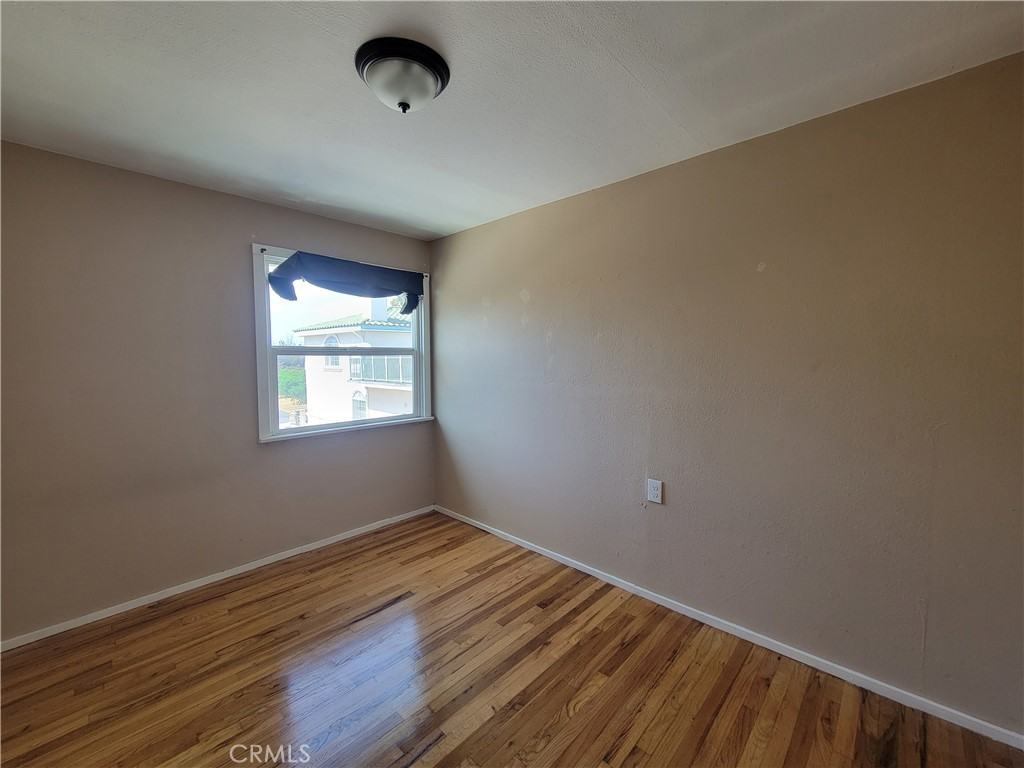 2012 Cherry Ave #2012 - Photo 7 of 7