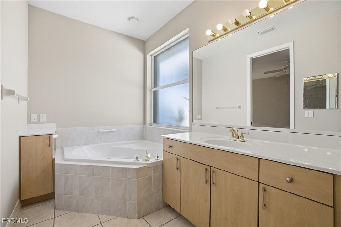 1012 Se 5th Ter #1012 - Photo 3 of 46