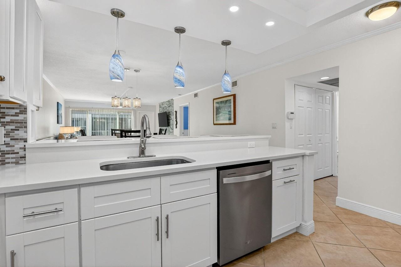 18731 Stewart Cir #18731-5 - Photo 7 of 32